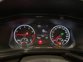 VOLKSWAGEN T-Cross usata 10