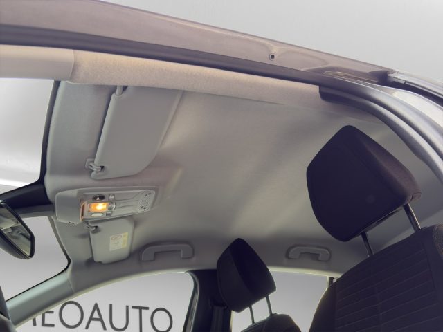 PEUGEOT 208 usata, con Sensore di luce