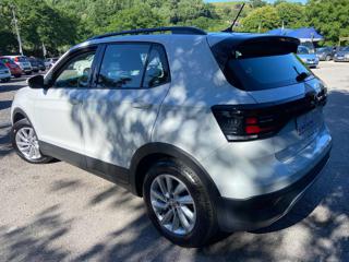 VOLKSWAGEN T-Cross usata, con USB