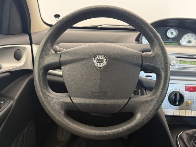 LANCIA Ypsilon usata 9