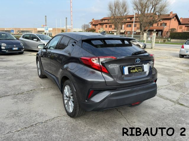 TOYOTA C-HR usata, con Touch screen