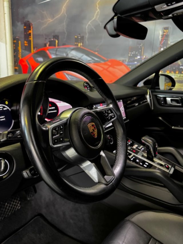 PORSCHE Cayenne usata, con Fendinebbia