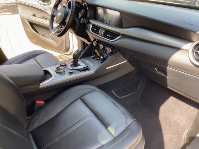 ALFA ROMEO Stelvio usata, con Controllo trazione