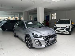 PEUGEOT 208 usata, con Autoradio