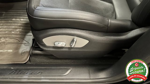 PORSCHE Macan usata, con Volante in pelle