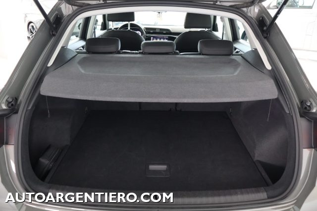 AUDI Q3 usata, con Sensori di parcheggio anteriori