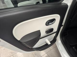 RENAULT Twingo usata, con Sedile posteriore sdoppiato
