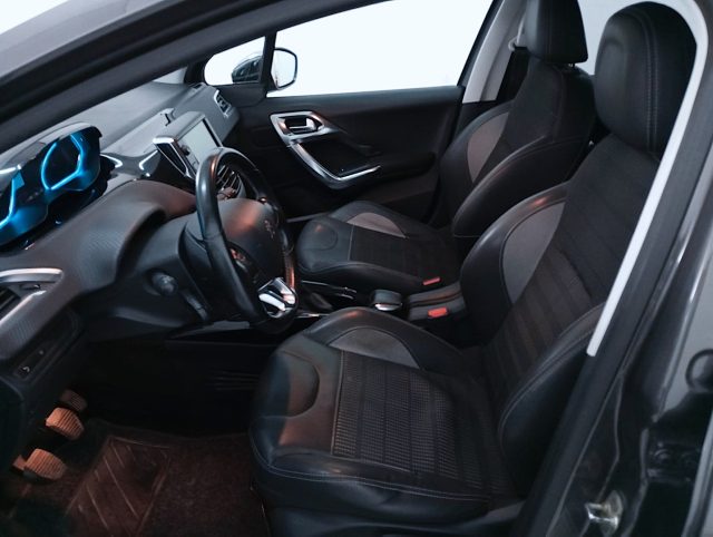PEUGEOT 2008 usata, con Volante in pelle