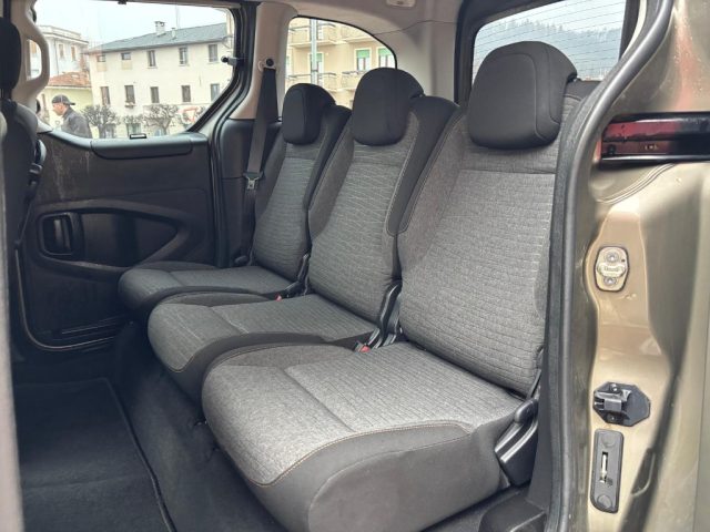 CITROEN Berlingo usata, con Sensori di parcheggio posteriori