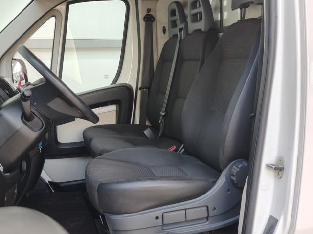 PEUGEOT Boxer usata, con Bracciolo
