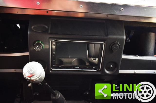 LAND ROVER Defender usata 12