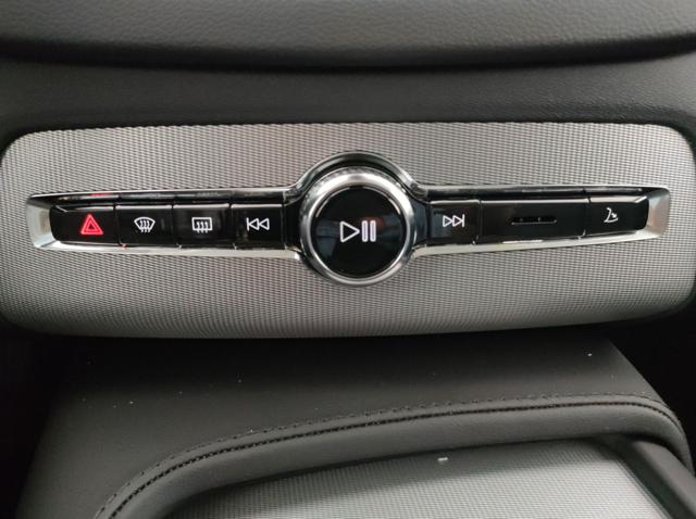 VOLVO XC90 usata, con Luci diurne LED