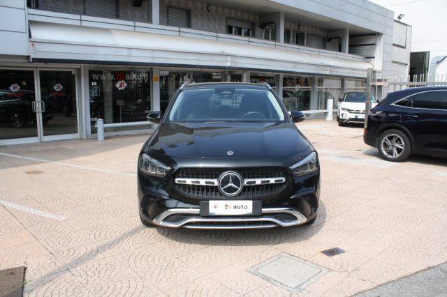 MERCEDES-BENZ GLA 180 usata, con Climatizzatore