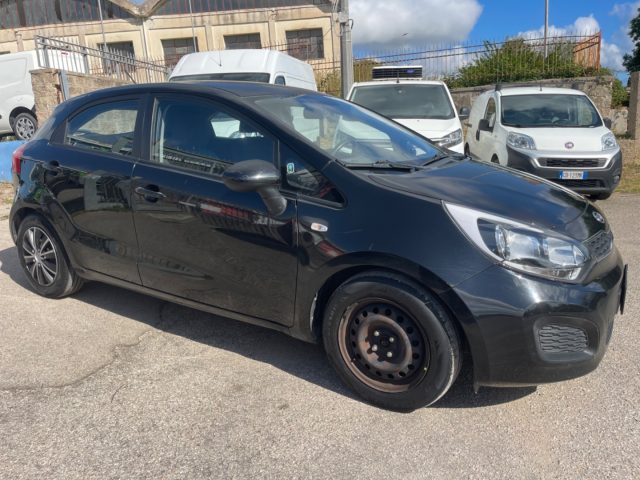 KIA Rio usata 6