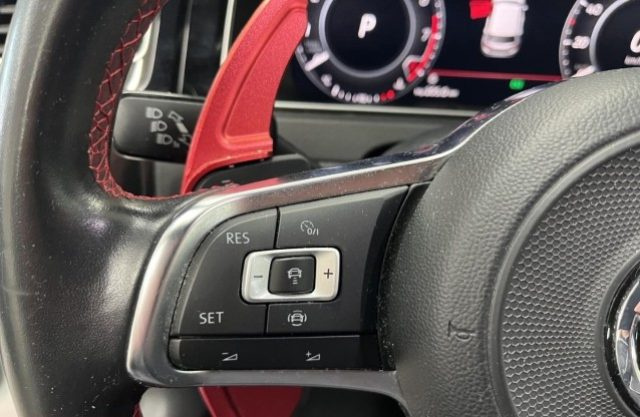 VOLKSWAGEN Golf GTI usata, con Sensore di luce