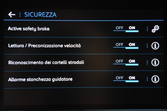 PEUGEOT 208 usata, con ESP