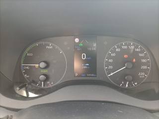 TOYOTA Yaris usata, con Bracciolo
