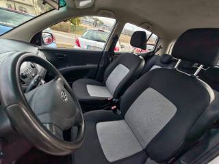 HYUNDAI i10 usata, con Autoradio