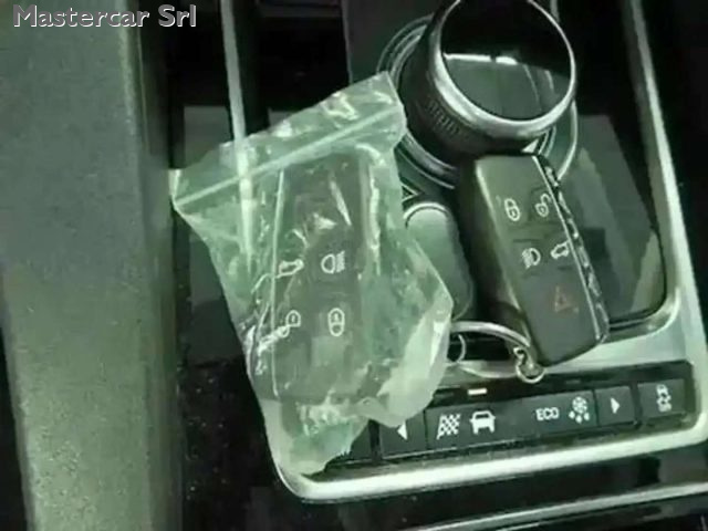 JAGUAR F-Pace usata, con Autoradio