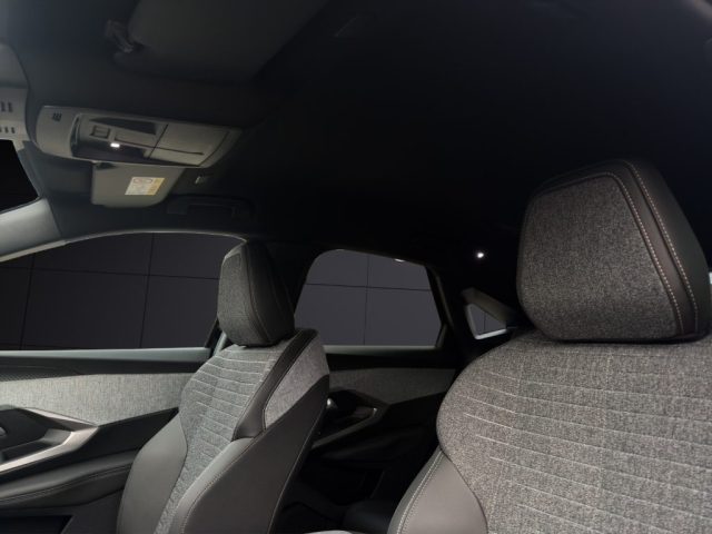 PEUGEOT 3008 usata, con Volante multifunzione