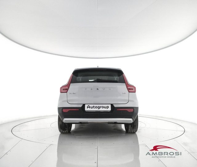 VOLVO XC40 usata 5