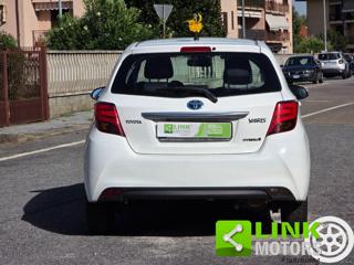 TOYOTA Yaris usata, con Airbag laterali