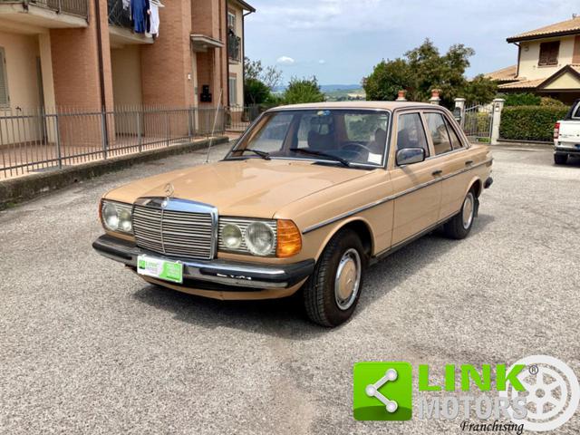 MERCEDES-BENZ 300 usata 2