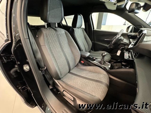 PEUGEOT 2008 usata, con Fari LED