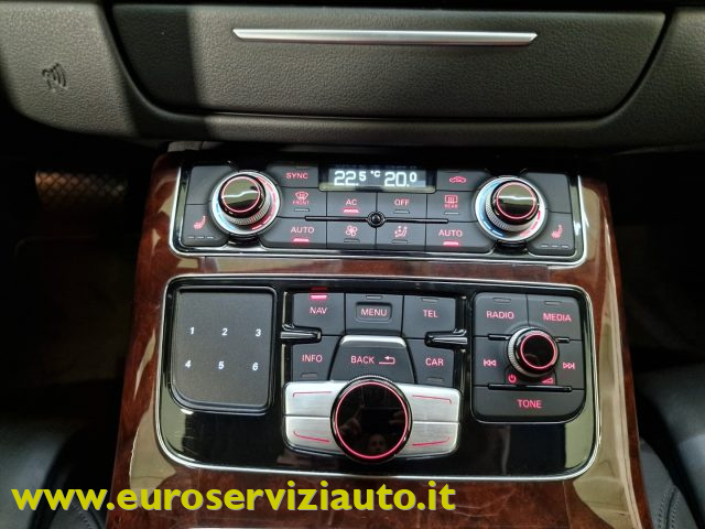 AUDI A8 usata, con Park Distance Control