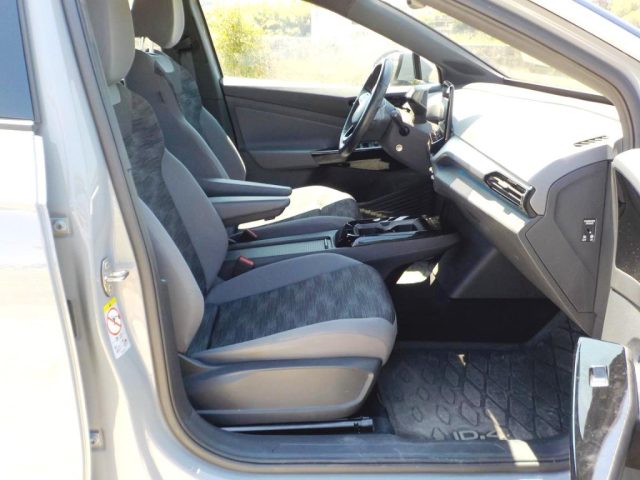 VOLKSWAGEN ID.4 usata, con Specchietti laterali elettrici