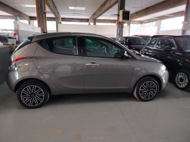 LANCIA Ypsilon usata, con Servosterzo