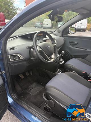LANCIA Ypsilon usata, con ESP