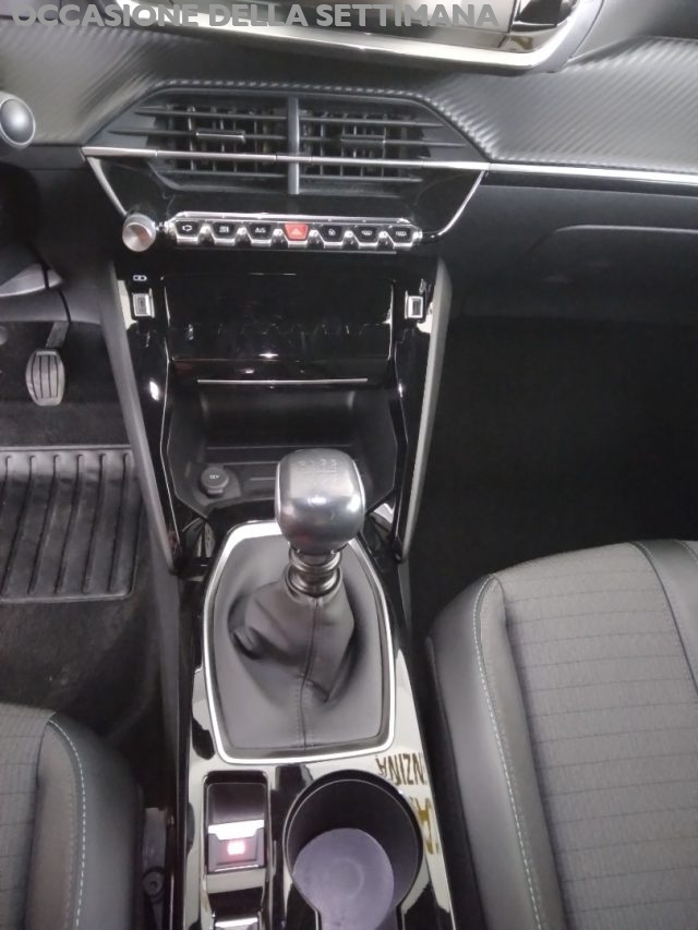 PEUGEOT 2008 usata, con Specchietti laterali elettrici