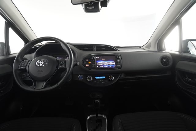 TOYOTA Yaris usata 4