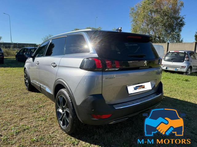 PEUGEOT 5008 usata, con Cerchi in lega