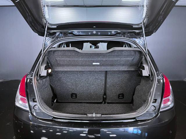 LANCIA Ypsilon usata, con Park Distance Control