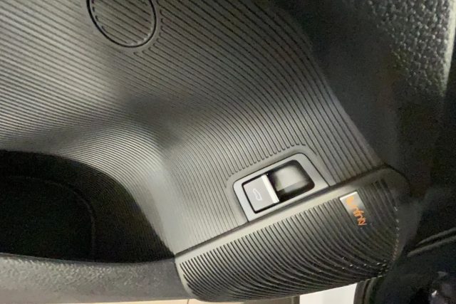 BYD Seal usata, con Autoradio digitale