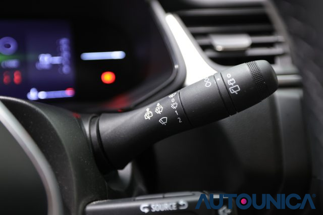 RENAULT Captur usata, con Controllo elettronico della corsia