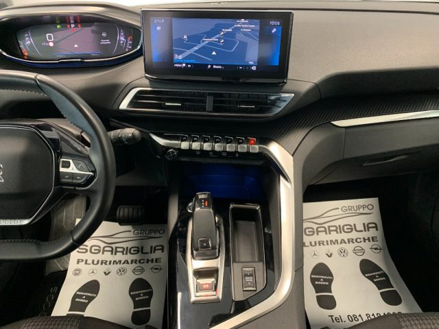 PEUGEOT 5008 usata, con Cerchi in lega