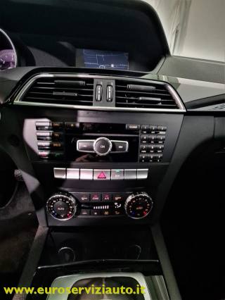 MERCEDES-BENZ C 200 usata, con Specchietto retrovisore con funzione antiabbagliamento