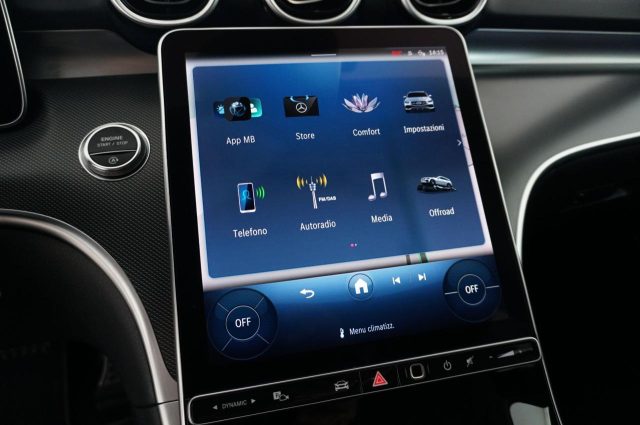MERCEDES-BENZ C 220 usata, con Portellone posteriore elettrico