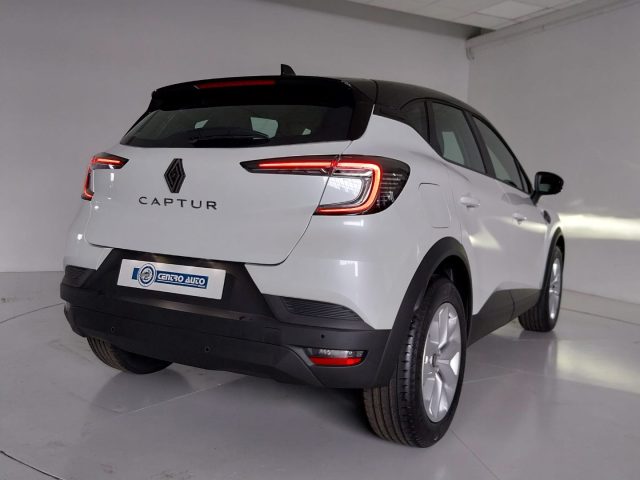 RENAULT Captur usata, con Autoradio digitale