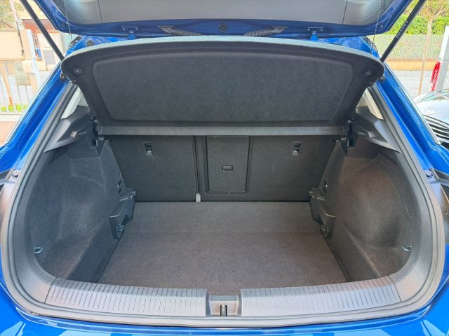VOLKSWAGEN T-Roc usata, con Sedile posteriore sdoppiato