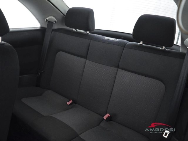 VOLKSWAGEN New Beetle usata 9