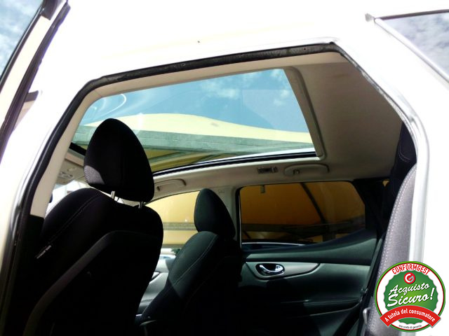 NISSAN Qashqai usata, con Fari Xenon
