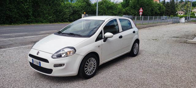 FIAT Punto usata, con Autoradio