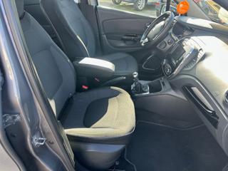 RENAULT Captur usata, con Sensori di parcheggio posteriori
