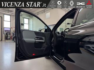 MERCEDES-BENZ B 180 usata, con Sedile posteriore sdoppiato