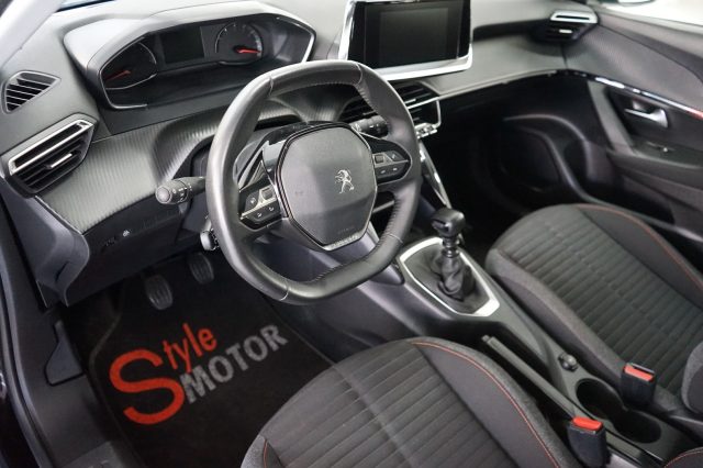 PEUGEOT 2008 usata, con Autoradio