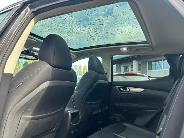 NISSAN Qashqai usata, con Controllo automatico clima